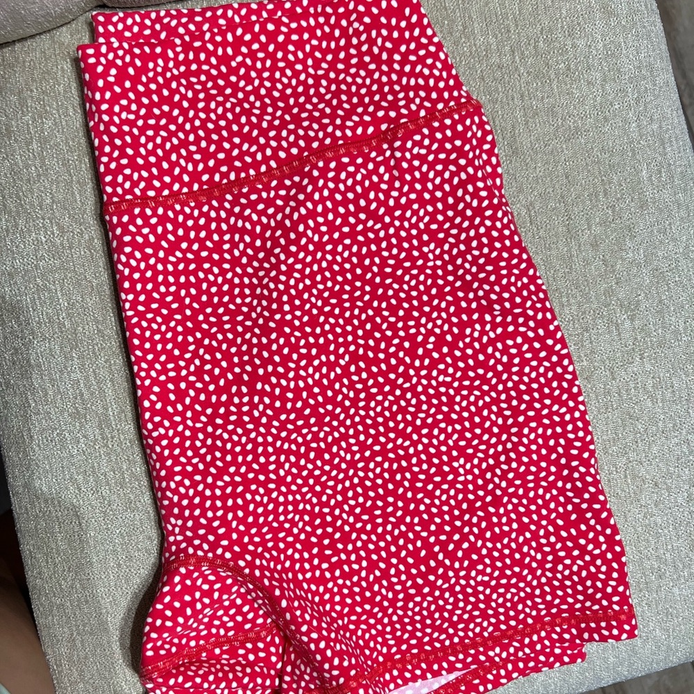 NWOT Buff bunny Legacy Shorts Size XL